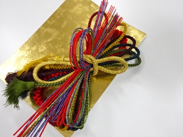 JAPANESE KIMONO / ANTIQUE RIBBON HAIR ACCESSORY